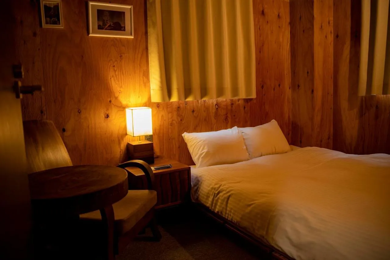 Albergue Focus Kuramae Tokio 0*,  Japón